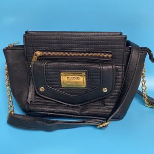 🔥HOST PICK🔥 Nicole Miller black vegan leather crossbody shoulder bag purse